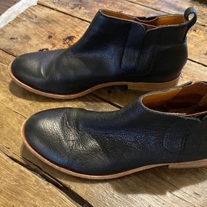 Kork Ease 9.5 womens black boots
